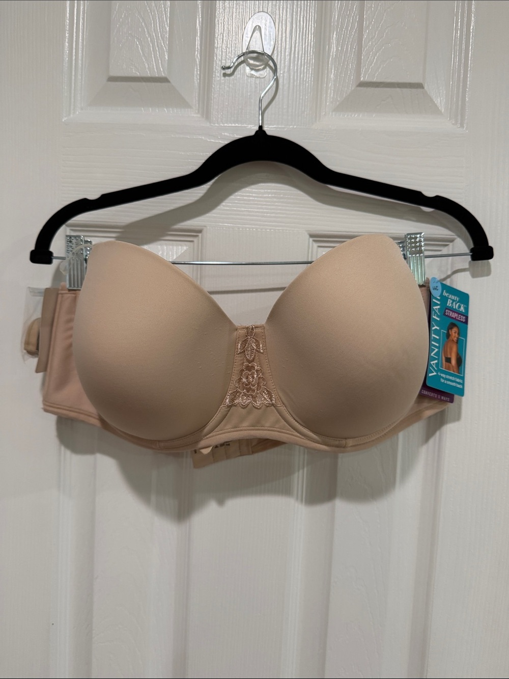 Vanity Fair NWT Beauty Back Strapless Nude 4-way Stretch Fabric & Converts 5 Way